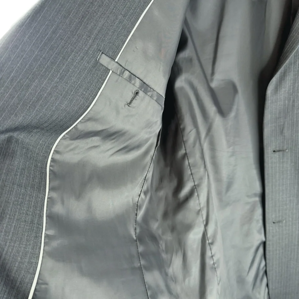 PERRY ELLIS Men's Grey Pin Striped SUIT JACKET Immaculate Condition 42 Regular